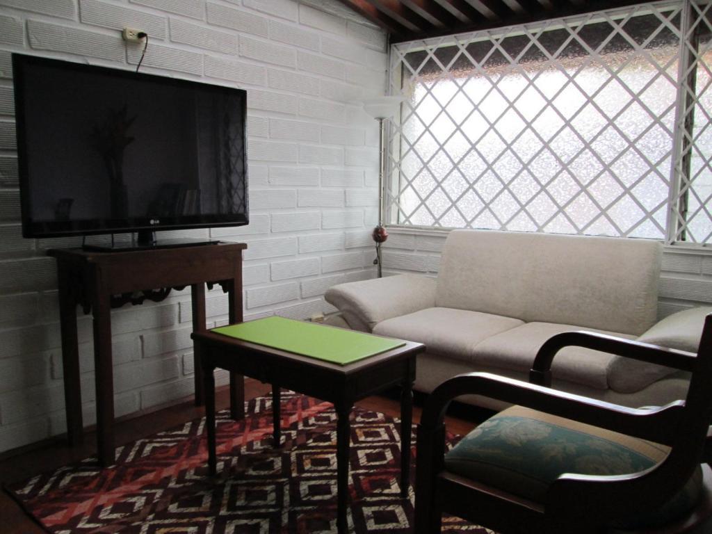 Spring City Hostel Medellín Eksteriør bilde
