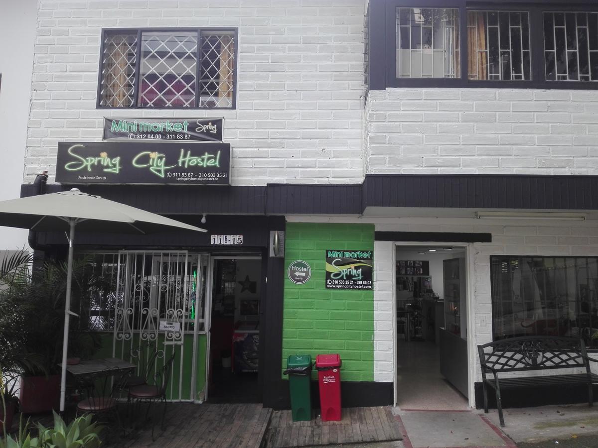 Spring City Hostel Medellín Eksteriør bilde