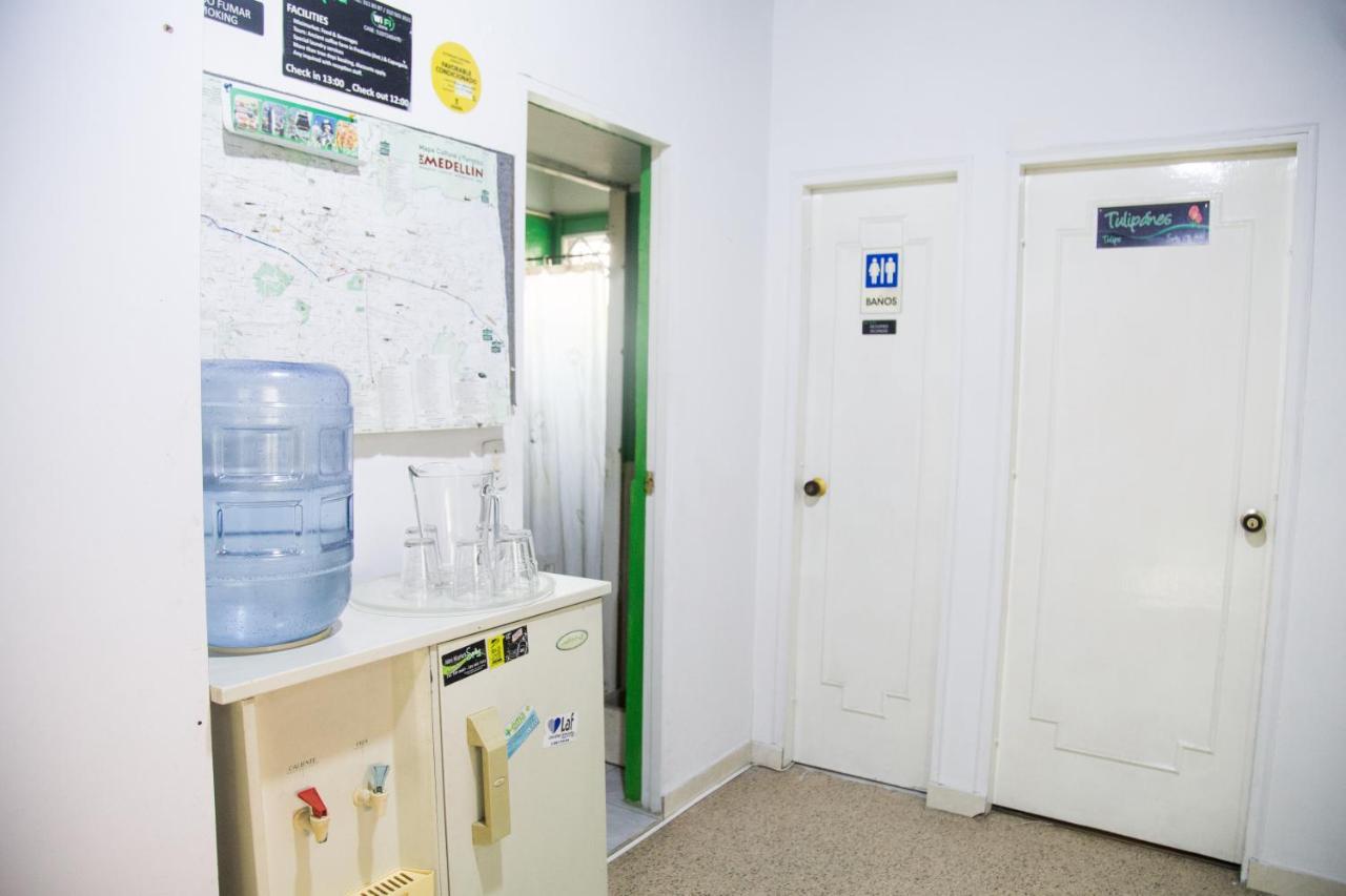 Spring City Hostel Medellín Eksteriør bilde