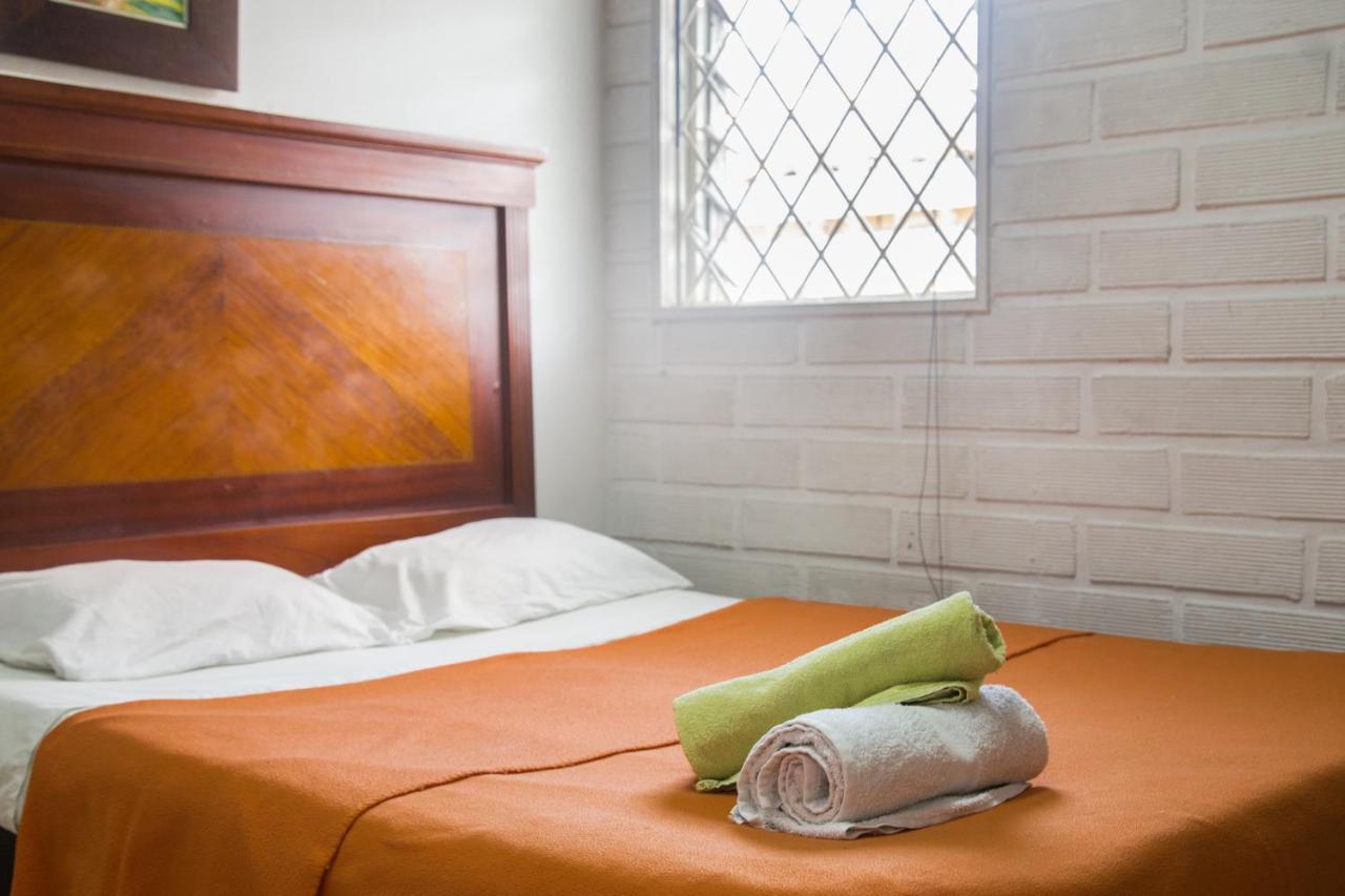 Spring City Hostel Medellín Eksteriør bilde