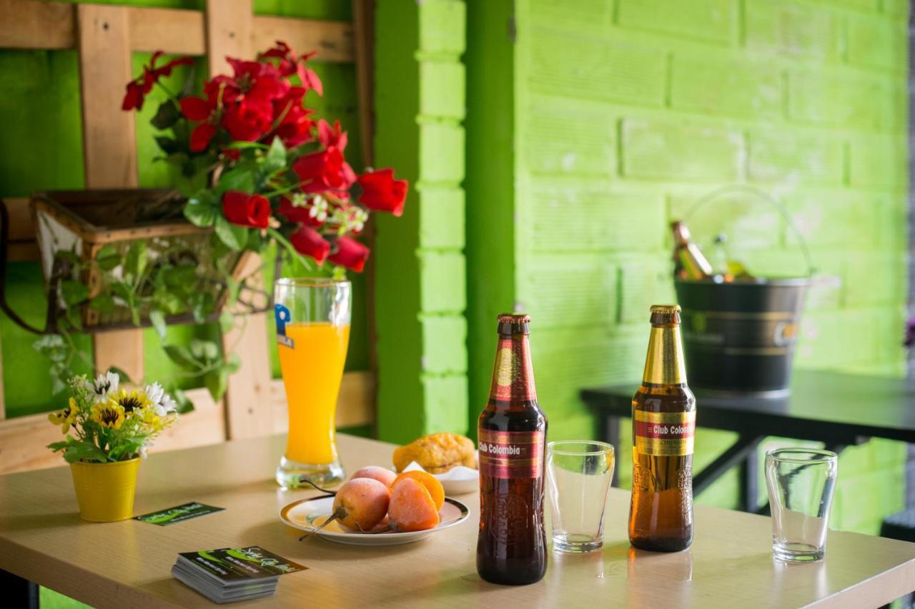 Spring City Hostel Medellín Eksteriør bilde